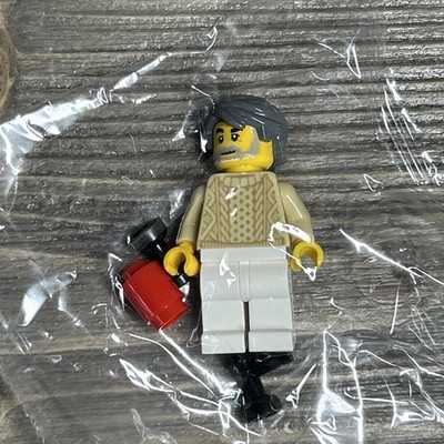 LEGO Grandpa Minifig w/ Cable Sweater Browns Tan Sea Capt - New/Sealed!