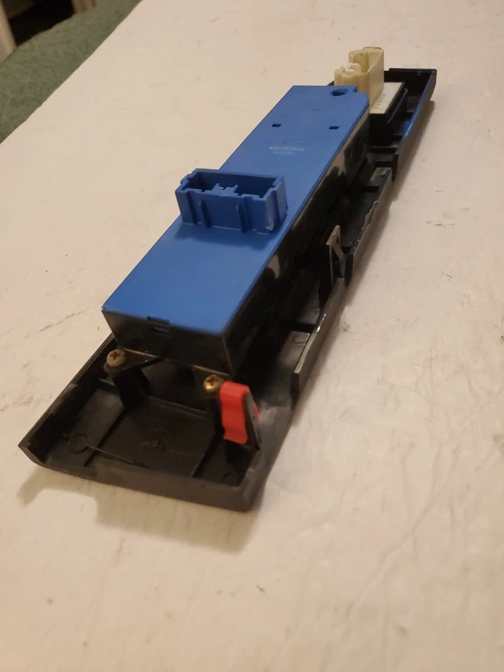 2004 2006 MITSUBISHI ENDEAVOR DRIVER LEFT SIDE MASTER WINDOW SWITCH Mr587866 - Image 4 of 4