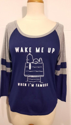 Snoopy Graphic T-shirt - Women's Sz M (7-9)Peanuts - Wake me when I'm famous