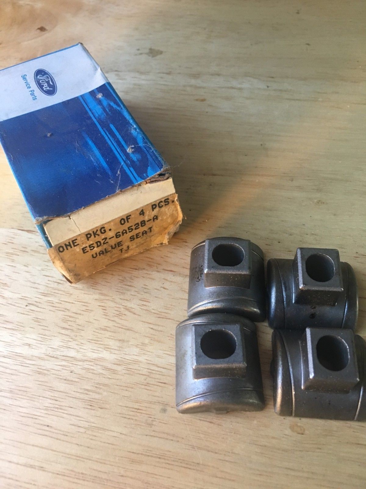 Ford OEM Valve Rocker Arm Fulcrum Seat Set of 4 NOS E5DZ6A528A 1982