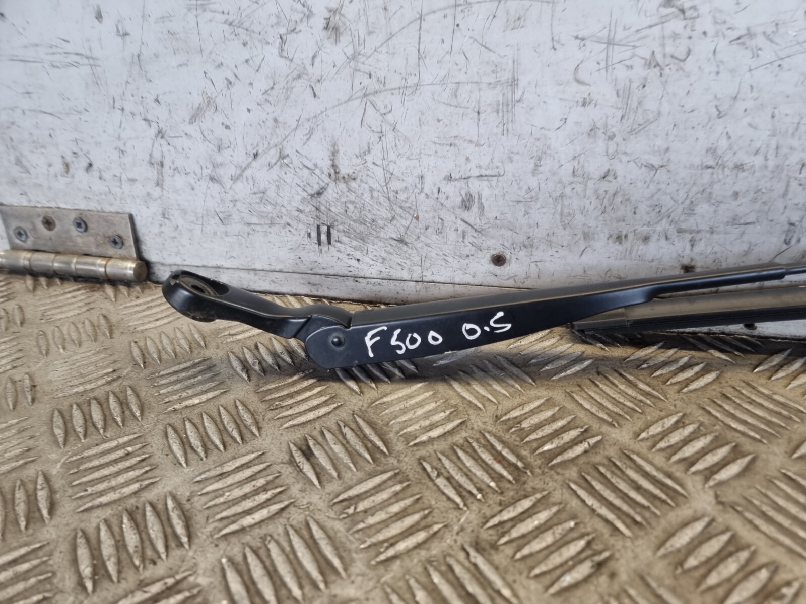 FIAT 500 WIPER ARM FRONT RIGHT OSF 1.3L PET HATCHBACK 2014 eBay