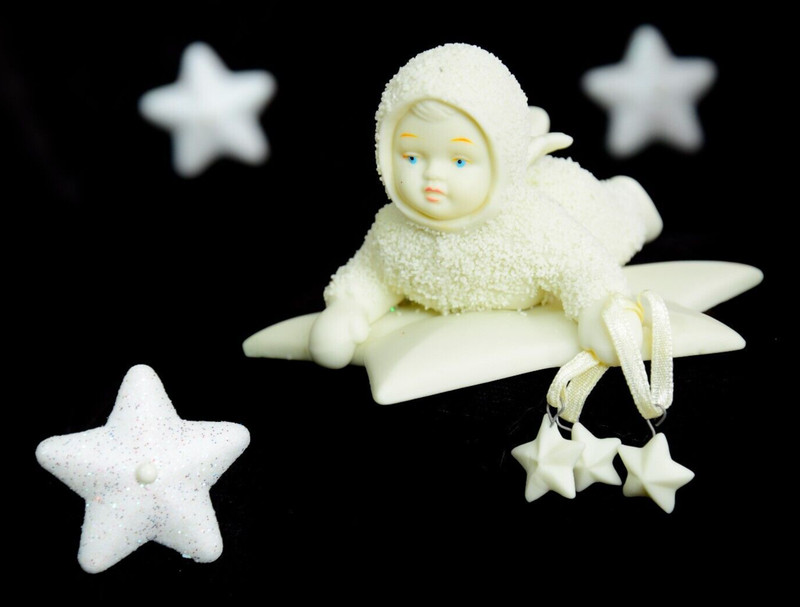Dept. 56 Snowbabies Catching A Shooting Star Christmas Ornament