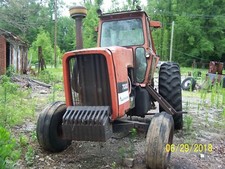 AC ALLIS CHALMERS 7020 TRACTOR WITH FRONT WEIGHTS