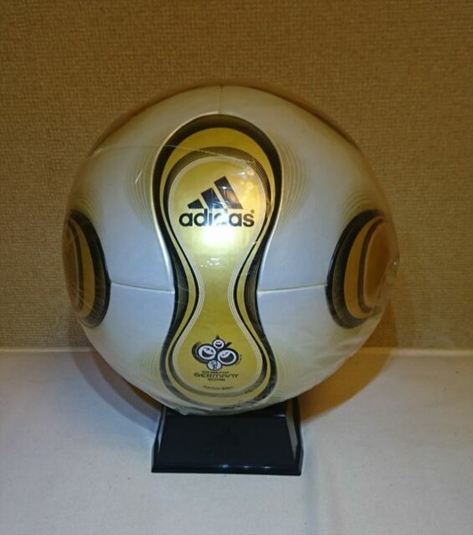 adidas Teamgeist FIFA World Cup Germany 2006 Official Soccer Match Ball