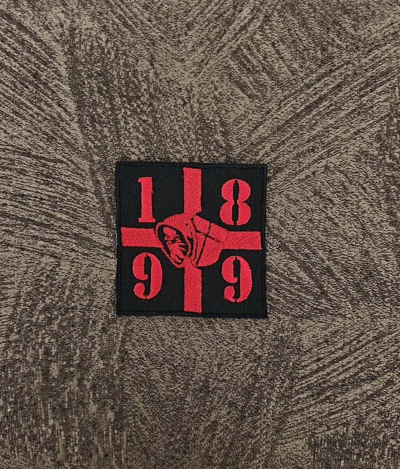 Patch Toppa Banditi Curva sud Milan 1899 Ricamata TERMOADESIVA e Da Cucire 8x8cm