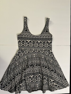 aeropostale black and white dress Sleeveless size medium Größe:Size 18W Pakistan Top Fashion SHEIN Privé Fashionable Ladies'