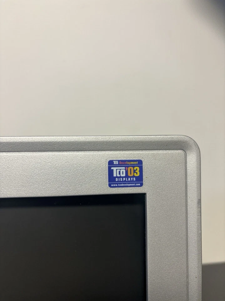 Samsung SyncMaster 793MB Monitor 16” Screen-Please Read Description! - Image 3 of 4