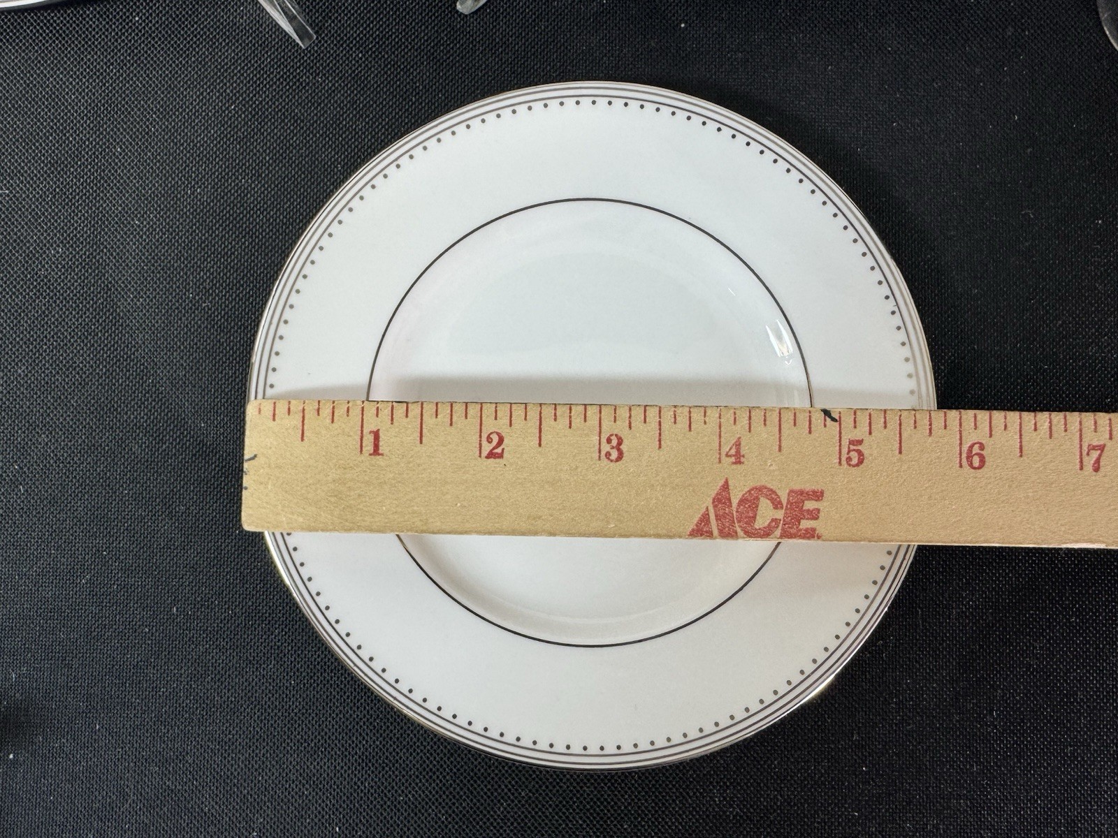 Wedgewood VERA WANG GROSGRAIN~Bone China~(1)~5 piece place setting~England~Mint