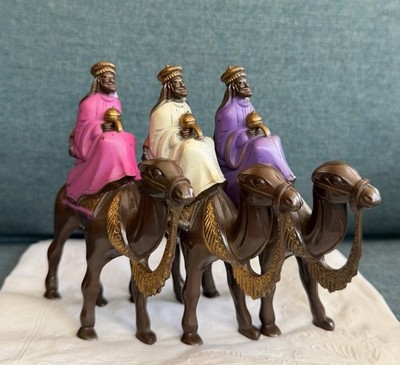 Three Plastic Wise Men Camels Figurines Christmas Nativity VTG Bradford 1960s?