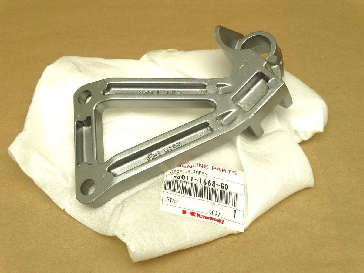 NOS OEM Kawasaki 1994-1997 ZX900 ZX9 Ninja Right Rear Foot Peg