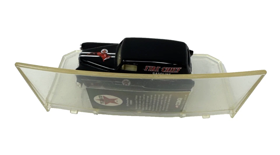 CORGI Pontiac Van-Texaco Fire Chief Gasoline CS90003, Diecast - Image 4 of 4