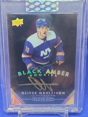 2019-20 Upper Deck Clear Cut Black Amber Auto Oliver Wahlstrom New York Islander