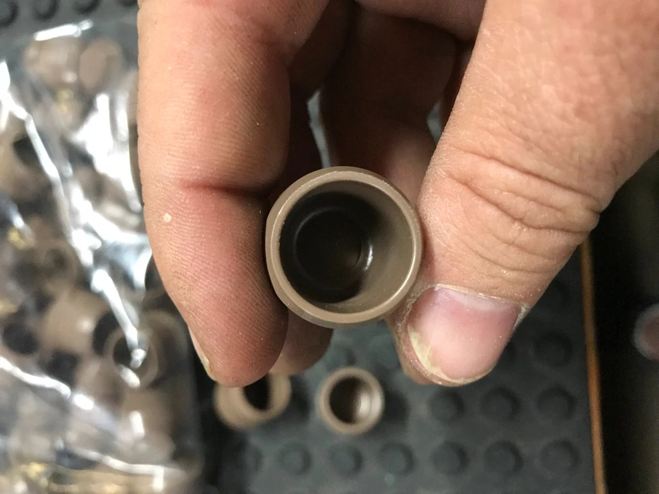 Decker Inc школьный стол стул запасные части GT701P скольжения лот из 50 - Изображение 3 из 4