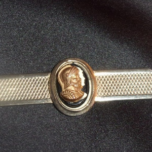 TIE CLIP -  ROMAN SOLDIER DOUBLE HEAD CAMEO - 2.3/4" - CLASSY ELEGANCE