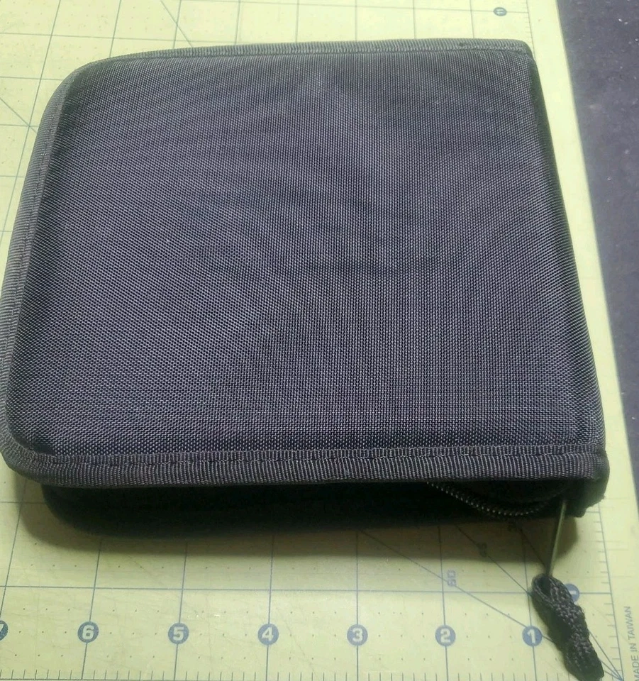 Case Logic Small Black Soft Zip CD DVD Game Holder Wallet 24 Discs  - Image 2 of 3