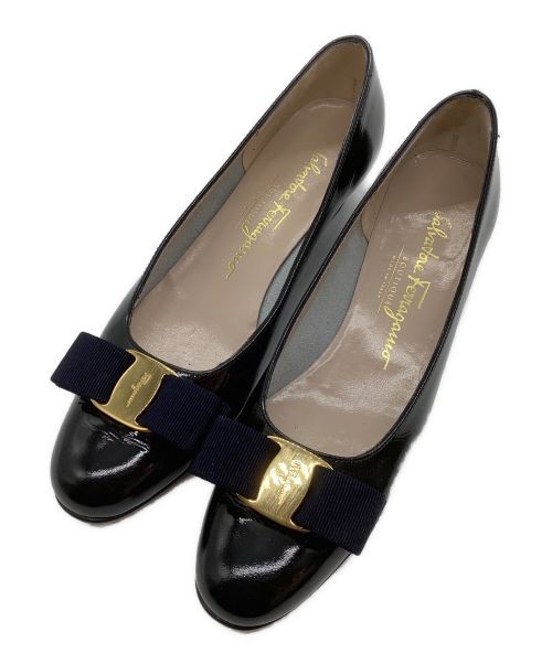Salvatore Ferragamo Vara Black Navy Pumps