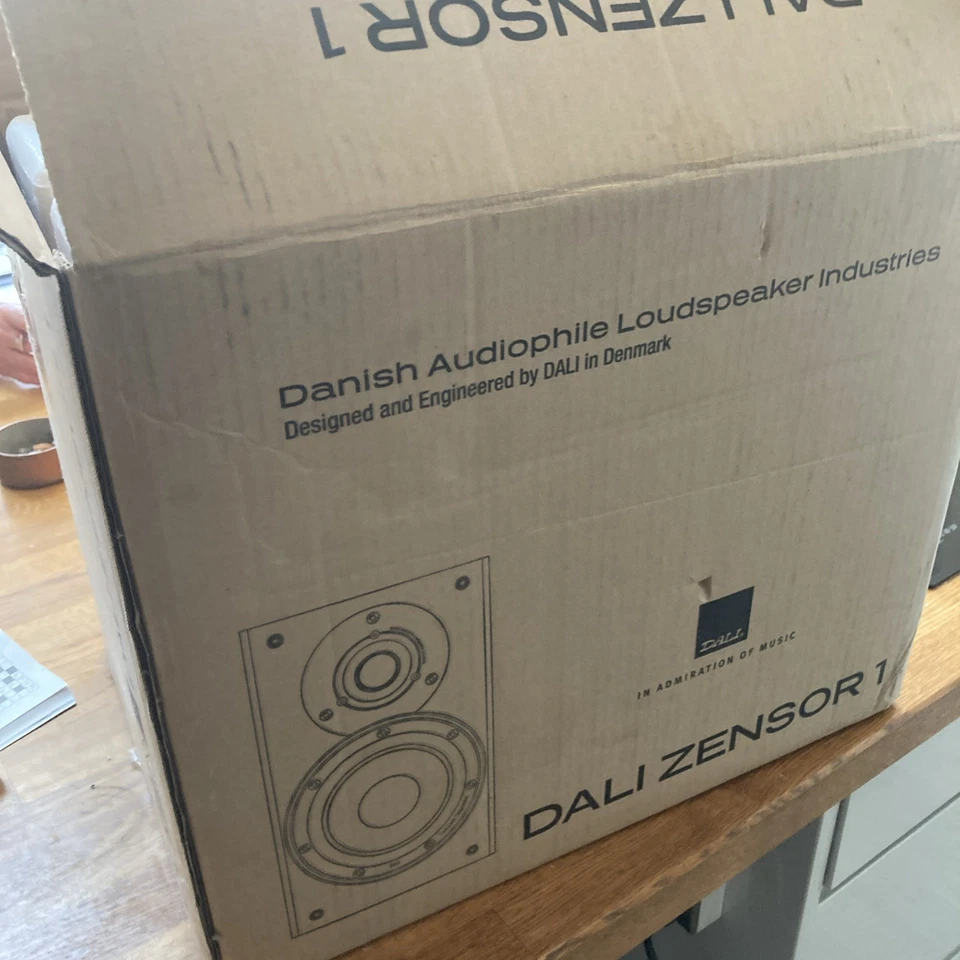 Dali Zensor 1 paio di diffusori da scaffale, in ottime condizioni, finitura A.1.Noce  - Immagine 2 di 4