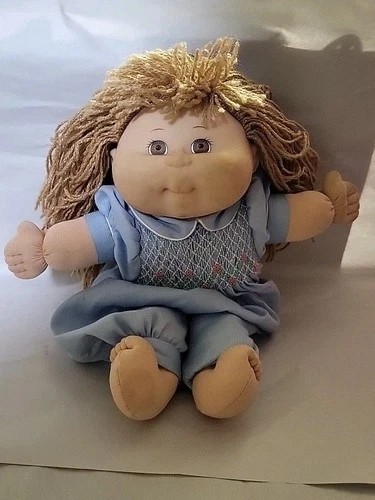 Cabbage Patch Kid Doll Mattel 1997 14 Inches No Packaging