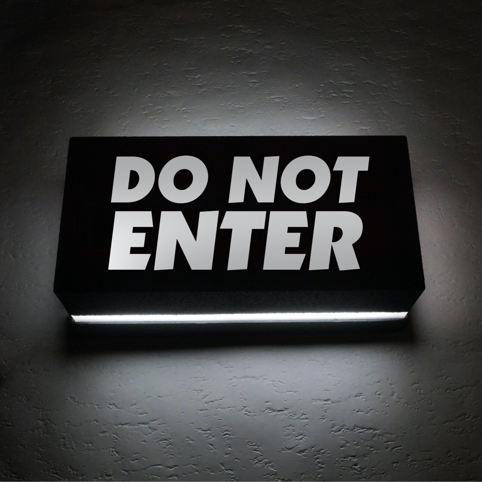 Wallsconce Do Not Enter déco lumineuse LED pour chambre ado et studio gaming
