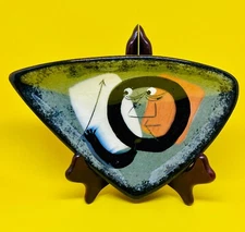 Vintage Edmund Ronaky Studio Art Pottery Triangular Dish Plate Inuit Fisherman