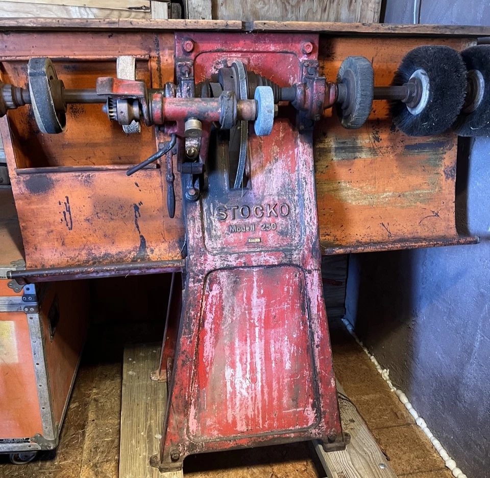 Máquina zapatera reparación zapatos acabado stocko vintage Foto 2 de 4