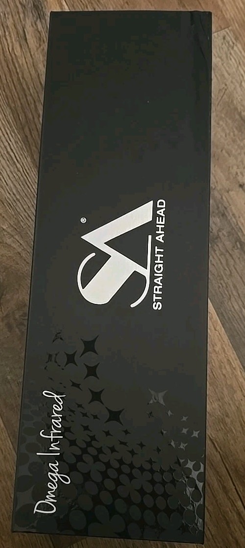 Straight Ahead Omega Infrared Flat Iron