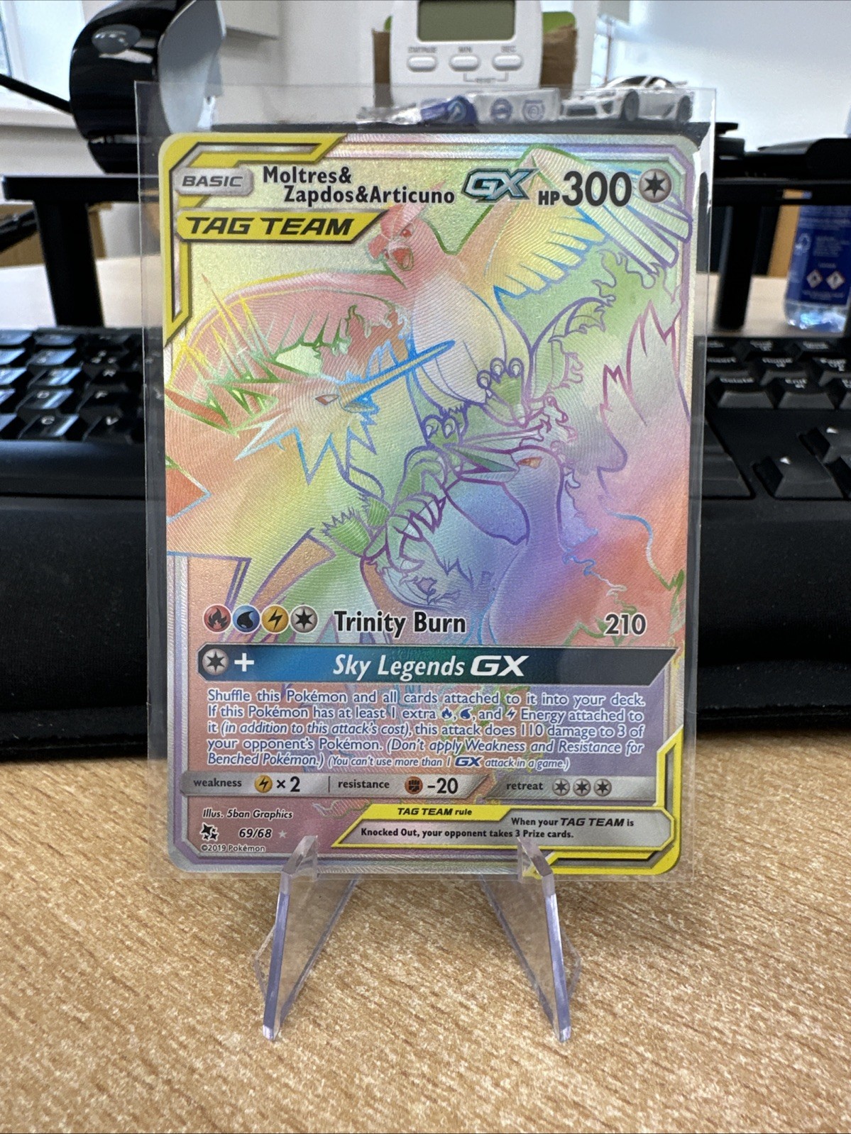 Pokemon Card Moltres & Zapdos & Articuno GX 69/68 Hidden Fates Tag Team LP
