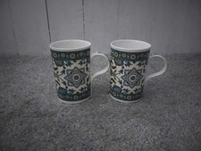 2 x Vintage Past Times Mosaic Stoneware Persian Tile Design Mugs 