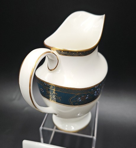 Royal Doulton Bone China CARLYLE 10oz Creamer MINT - Picture 3 of 5