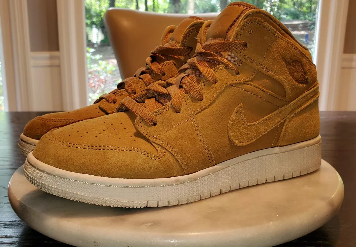 Nike Air Jordan 1 Mid Golden Harvest Basketball Shoes 6.5y Wm 7