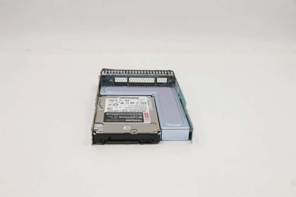 Lenovo ThinkSystem 00YK029 7XB7A00040 900GB 3.5'' 12GB/s 15K SAS Hard Drive HDD - Image 4 of 4