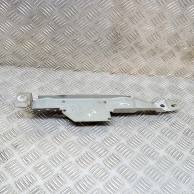 VOLVO V90 2.0 D4 Front Left Wing Fender Bracket Holder 31416626 140kw ...