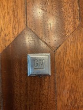 Vintage GM (General Motors) Emblem #10