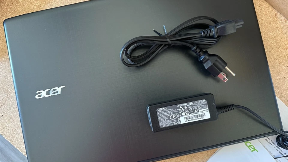 Acer Aspire E15 Laptop 15" , Intel Core i3 7th , 8 GB Ram, 120 GB SSD + 1 TB HDD - Image 2 of 4