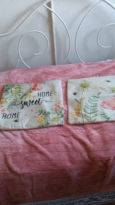 Pillow Case Decorative Covers Home Sweet Home Bees Floral - Image 1 of 4