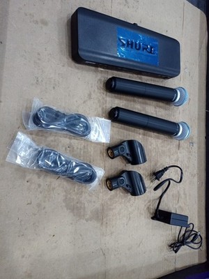 UsedBLX288/BETA58A Handheld Wireless Microphone System Come with 2 Microphone US