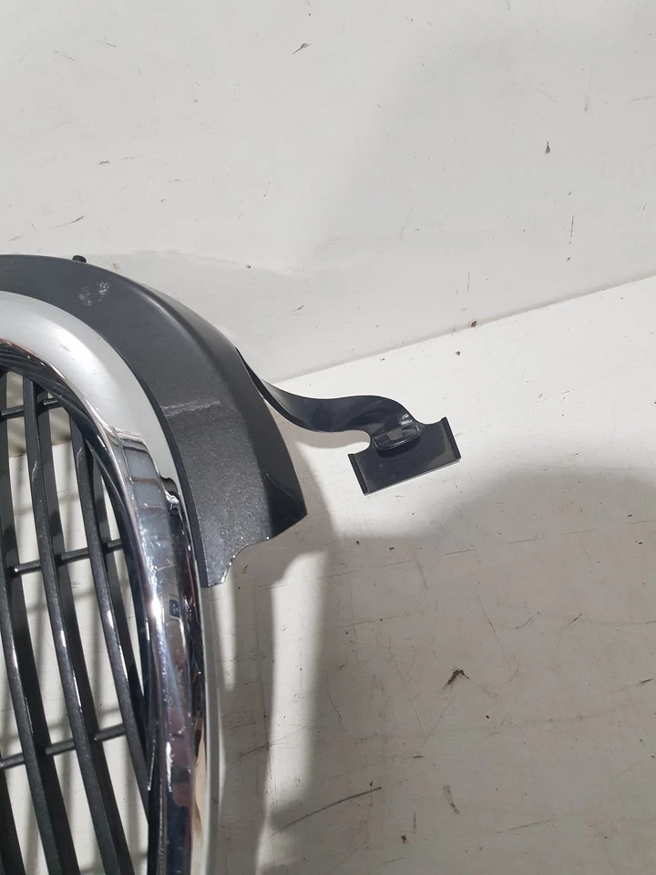 Rejilla JAGUAR TIPO S X200 4R838A133A 2001 30838350 Foto 3 de 4