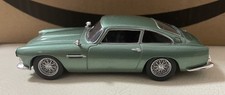 1:43 Aston Martin DB4 GT Coupe Series II 1960 Diecast in Sage Green 