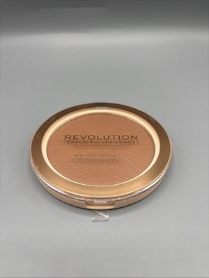Makeup Revolution London   Mega Bronzer (Matt)   15g