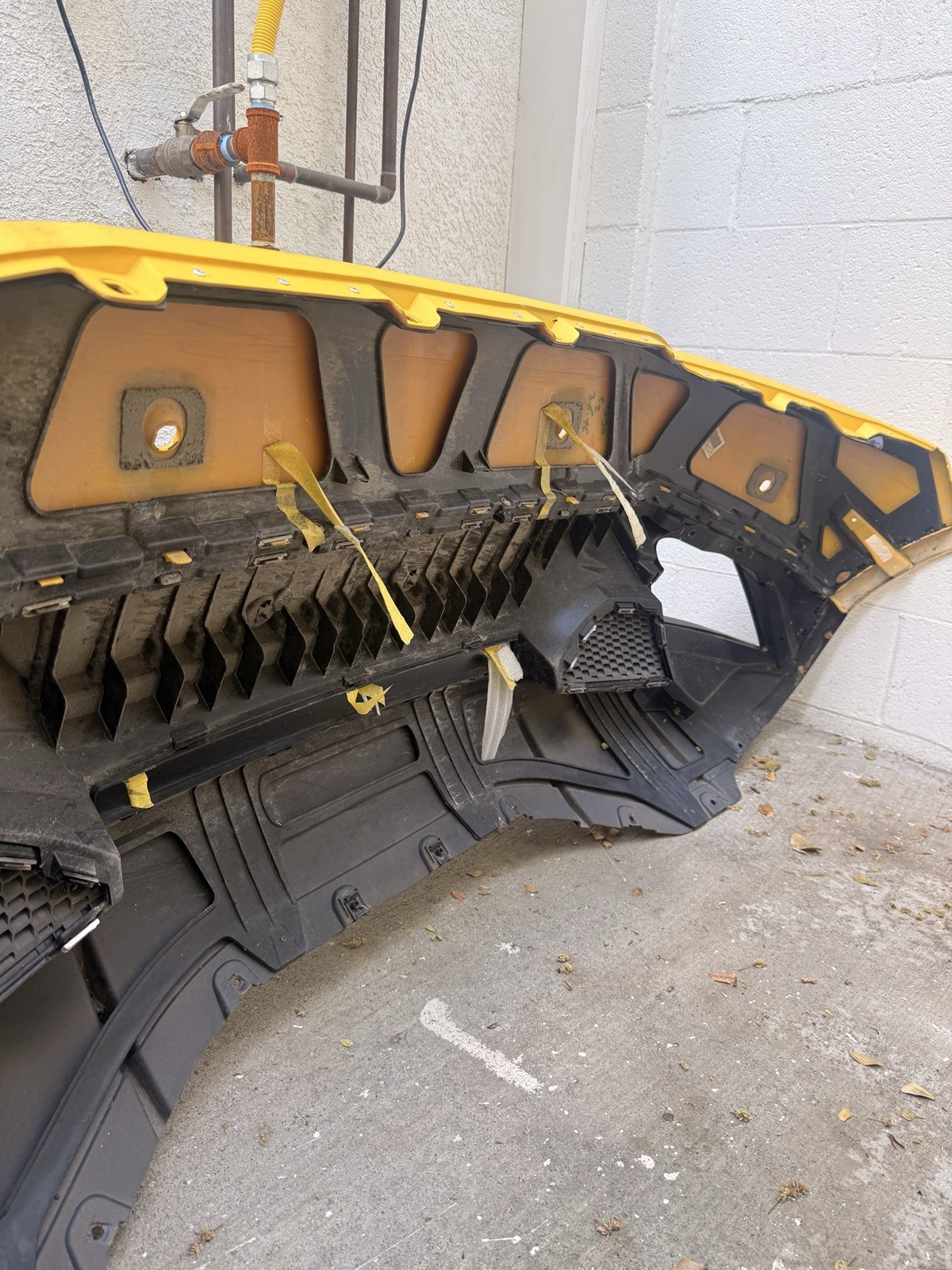 OEM Lamborghini Huracan Rear Lower Bumper Diffuser Yellow Black Stock Rear Piece