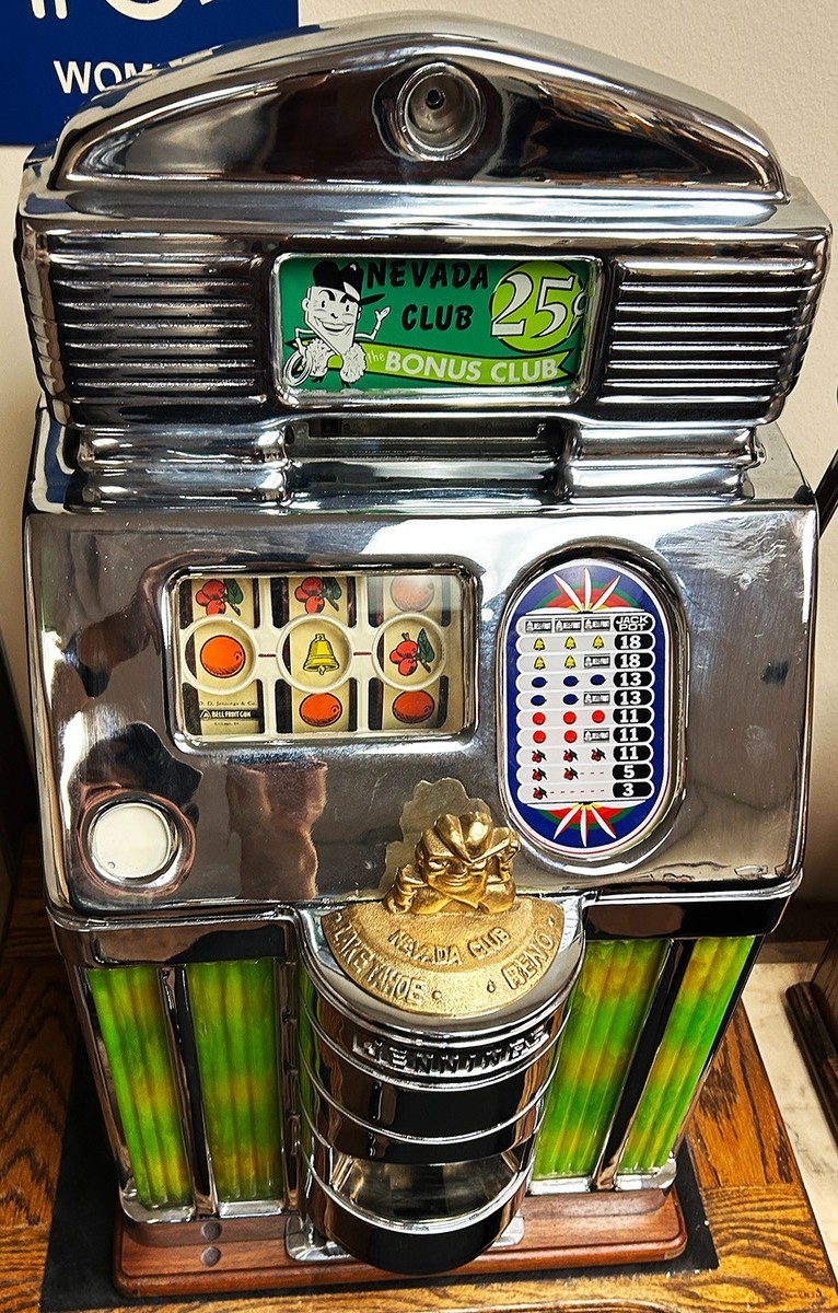 Jennings 25c Green Lite Up Nevada Club Slot Machine Circa 1940's