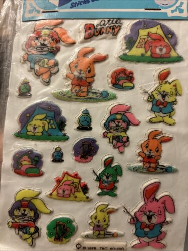Vintage 1976 Super Stickers Puffy LITTLE BUNNY Stickers - Rare - Afbeelding 1 van 3