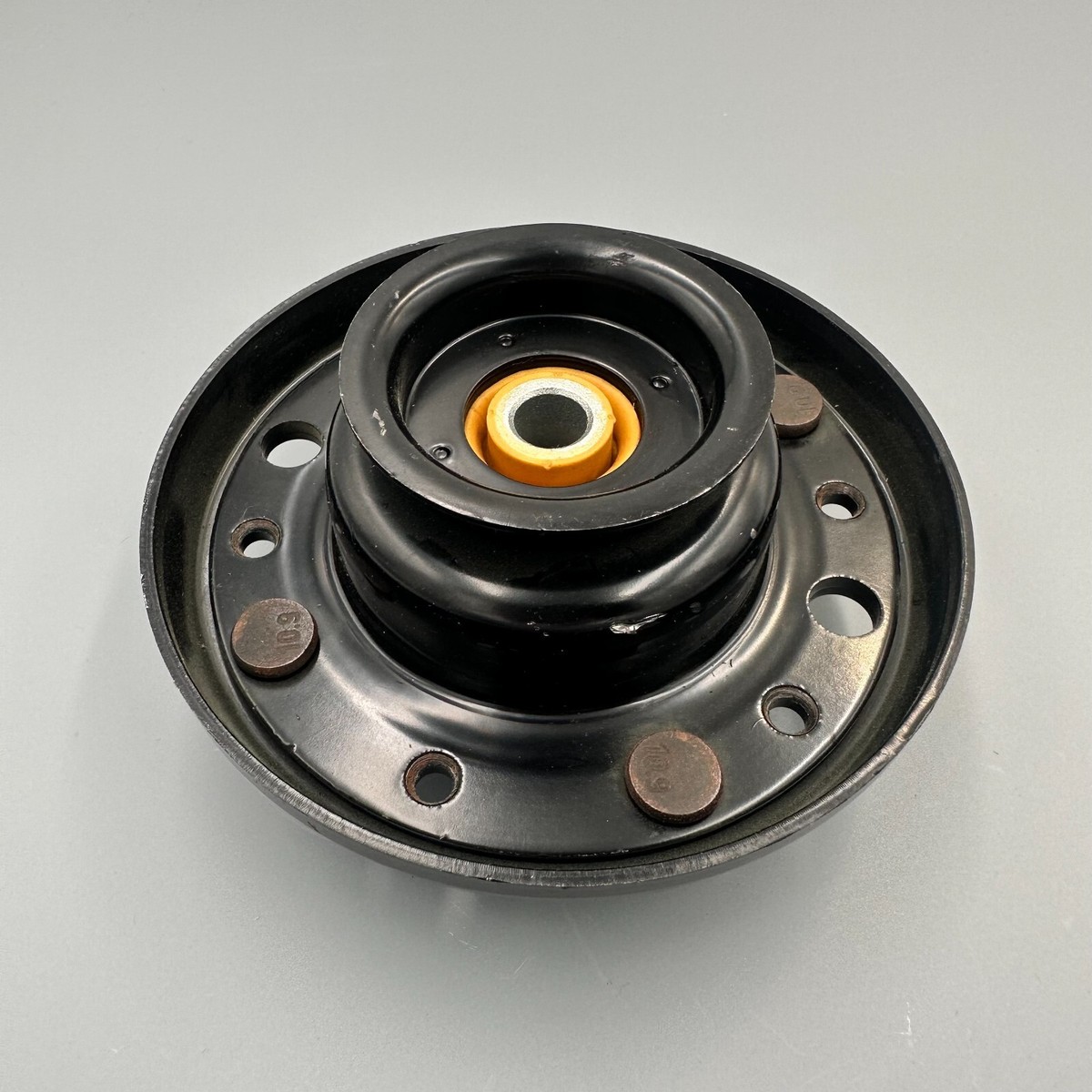 Jaguar XJ X150 C2P22948 C2D51875 C2P3209 Shock Absorber Mounting