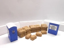 1/32 Scale Slot Car Scenery Porta Potty Bales Jersey Barriers Kit Scalextric SCX