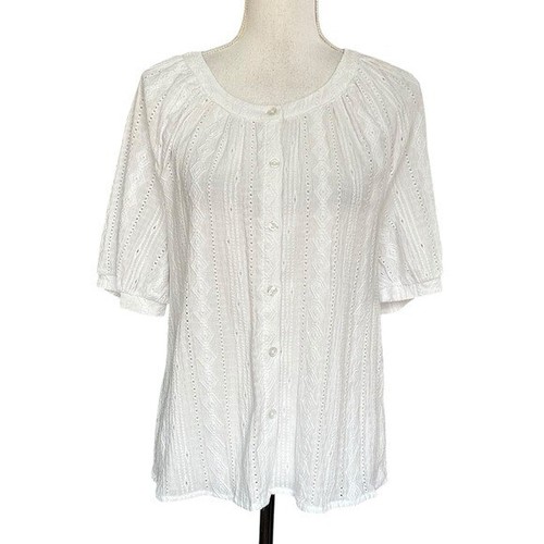 SABRINA LAUREN SHORT SLEEVE FLORAL EMBROIDERED BUTTON DOWN TOP Medium WHITE NEW