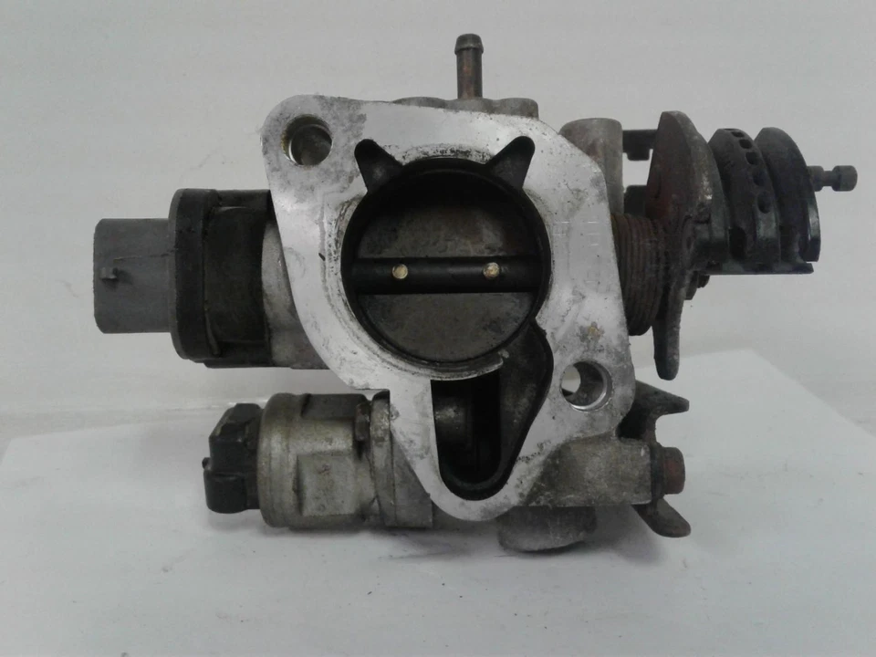 Used Fuel Injection Throttle Body fits: 1991 Dodge Daytona Throttle Valve Assemb - Image 4 of 4