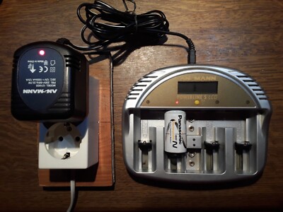 Ansmann Akku Ladegerät AAA AA C D 9V Regeneration Display NT 230V 12V Autokabel