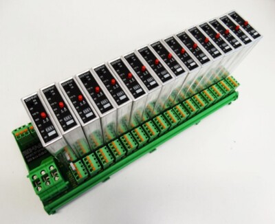 E-T-A SVS1-16-L4-S1-E0-C1 Power Distribution System + 16x ESS1-001-DC24V-3A/6A -used-