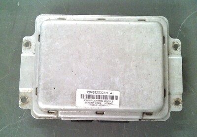 Front Control Module Modul Steuergerät Chrysler 300C 05/06 04692028AM