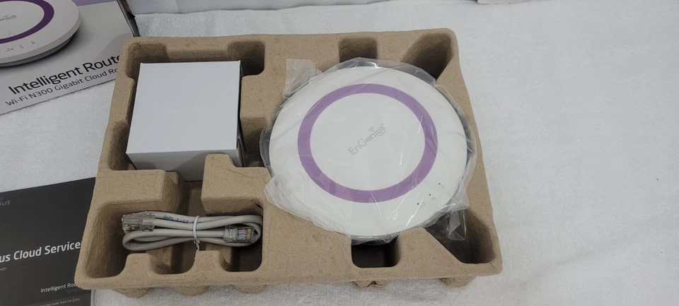 EnGenius OEM ESR350 2.4GHz Wireless 1x/4x Gigabit Cloud Router with USB Port - Image 3 of 4